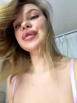 BabeVibesXXX online show from May 3, 6:50 am