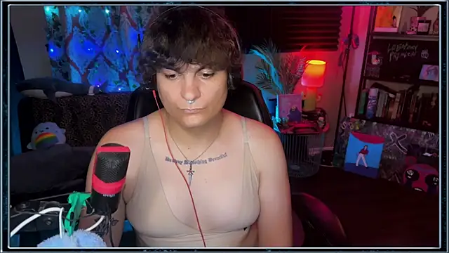 lobotomyprincess online show from May 2, 5:44 am