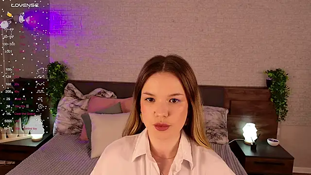 KimEvanss online show from April 17, 11:01 am