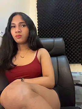 slutty aki online show from June 18, 3:19 am
