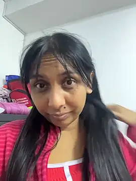 MELIZ QUEEN online show from May 19, 11:50 am