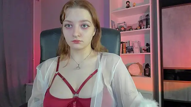 MaddisonLee online show from May 21, 12:08 am