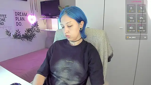 Neko Sora online show from June 9, 1:38 am