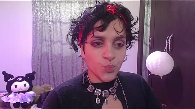 LillithMonroe online show from April 24, 5:43 am