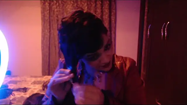 LillithMonroe online show from May 3, 4:05 am