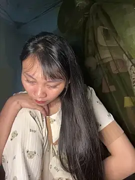 Kim Kelly online show from April 21, 4:25 pm