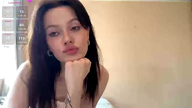 LaurenBlade online show from June 19, 9:24 am