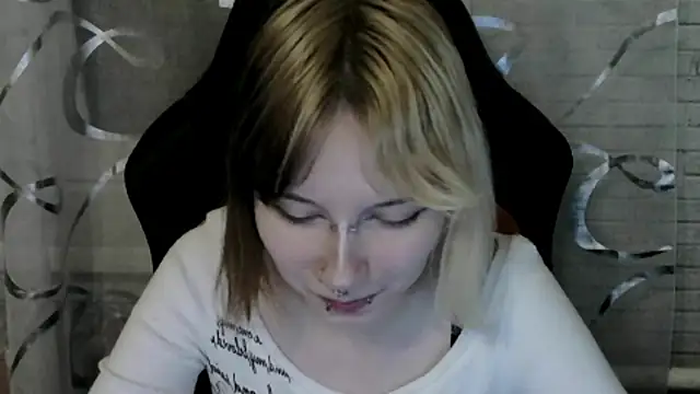 Vi Nika online show from April 19, 6:10 pm