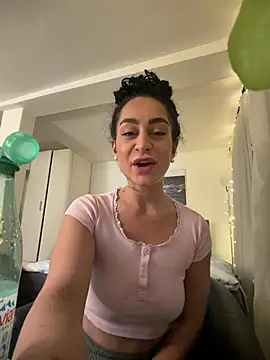 CurlyRouge online show from April 29, 10:59 pm