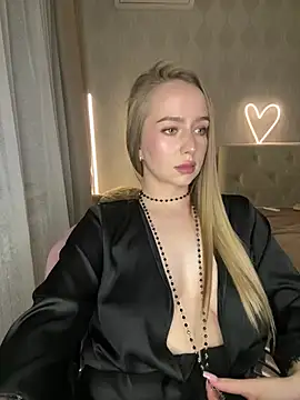 AlisaPearl online show from July 4, 8:38 pm