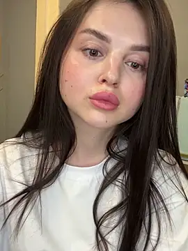 Vksi love online show from May 8, 3:37 pm