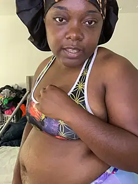 Desilovefeet online show from April 21, 7:21 pm