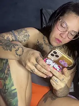 babytattooed online show from April 14, 6:35 am