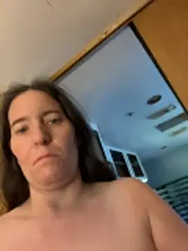 iphone8386 online show from April 13, 6:09 pm