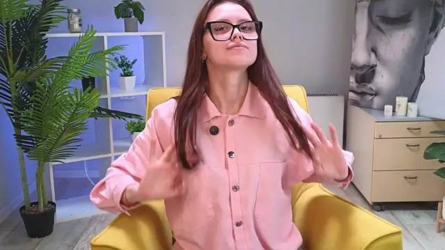 CaroleeNolden online show from April 14, 8:03 am