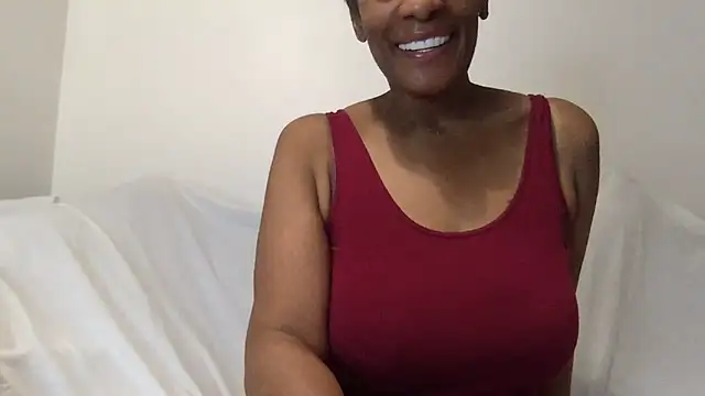 ThatNanNextDoor online show from April 16, 9:39 pm