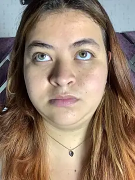 ZoeBennett Pink online show from April 27, 5:10 pm