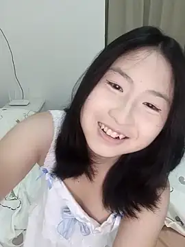 leexmm online show from April 17, 1:13 pm