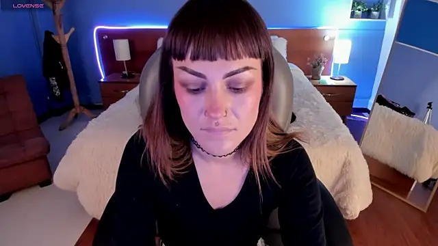 Kim Jeins666  online show from July 10, 1:11 pm