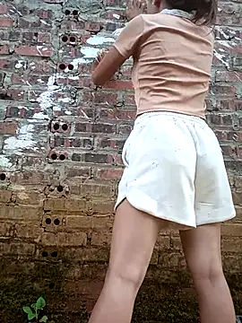 Elena Mia online show from July 20, 10:39 am