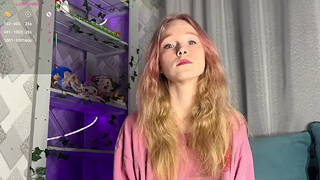 EmeliaZxc online show from April 23, 8:00 pm