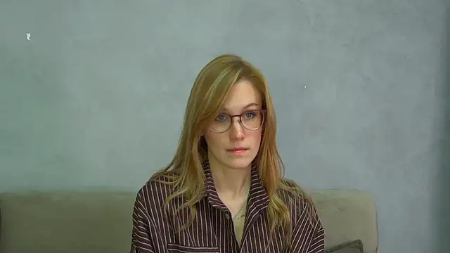 GraceHudsons online show from April 22, 4:09 am