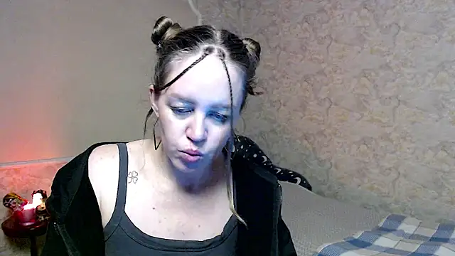 Fern Lust online show from May 25, 4:39 pm