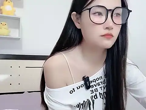 M-weiwei online show from July 30, 2:18 pm