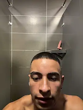 willclayy online show from July 6, 3:03 pm