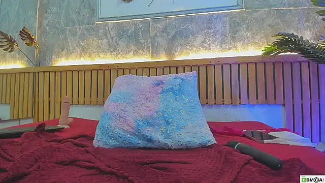 krystal rosse online show from May 29, 2:09 am