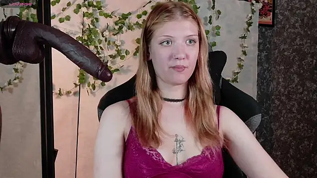 Lina Wi online show from August 1, 8:00 pm