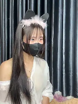 winter 222 online show from April 30, 8:57 pm