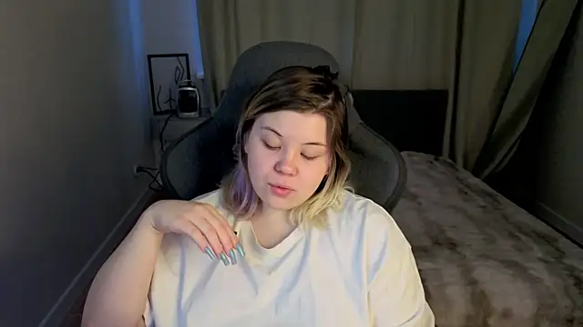 Kristen Gibbs online show from May 20, 1:57 am