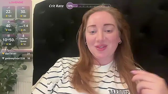 arielsweetieee online show from April 18, 7:58 pm