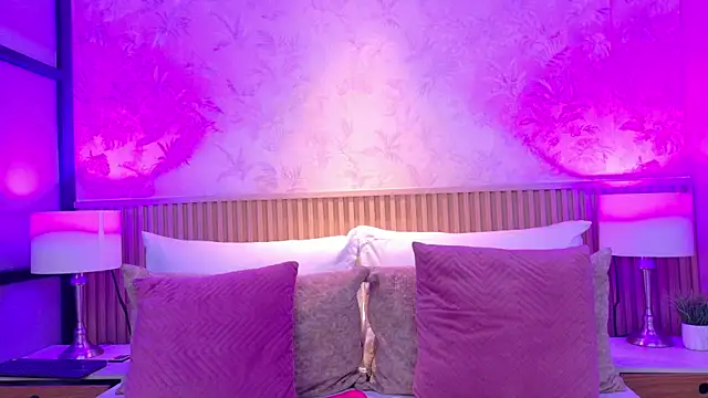 Darcy glow  online show from May 21, 11:52 am
