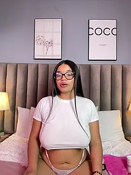 LilyFoox online show from June 28, 3:40 pm