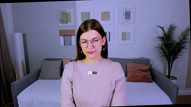 AnnaThorne online show from April 28, 4:16 am