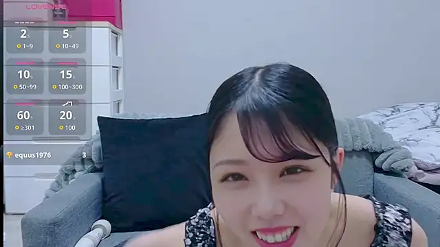 Minamina2 online show from May 22, 9:18 am