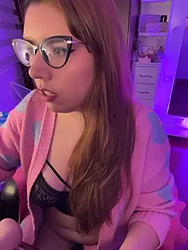 AliceMtz online show from May 20, 2:52 am