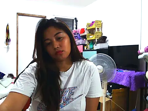 Ur Ganda online show from May 3, 5:16 pm