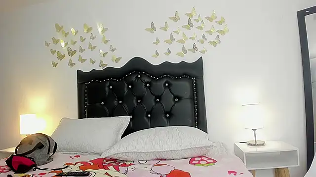 victoriacg online show from May 18, 4:46 pm