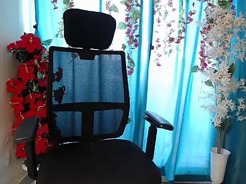Naughtyy Ranii01 online show from July 24, 2:31 am