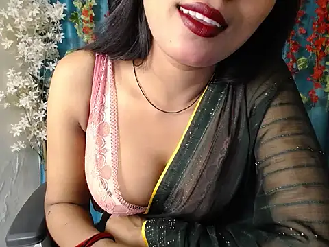 Naughtyy Ranii01 online show from June 30, 7:46 pm