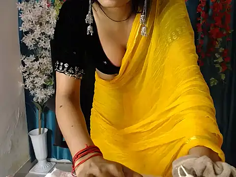 Naughtyy Ranii01 online show from July 13, 7:58 pm