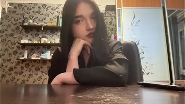 ShriekedGrafting online show from April 20, 6:55 pm