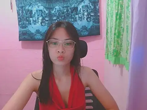 Sweetsexylady19 online show from May 26, 12:26 pm