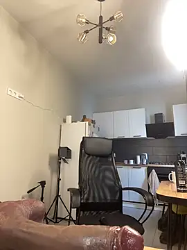 DriveThruCiri online show from May 8, 8:39 am