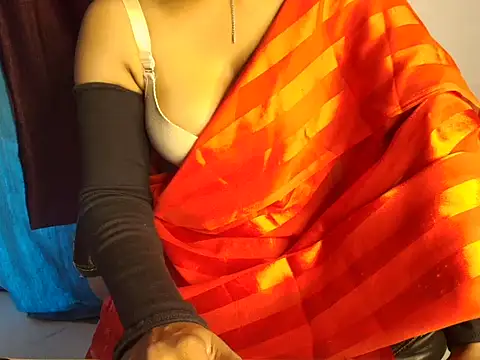 Hotty Girl147 online show from May 5, 7:11 am