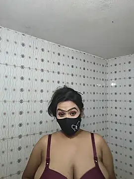 Hot Cupole online show from June 6, 3:51 pm
