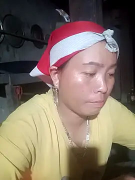 phuongtrinh1 online show from April 25, 1:41 pm